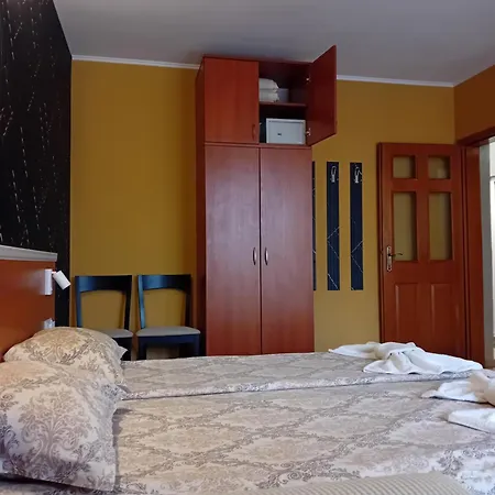 Апартаменти Laura 2